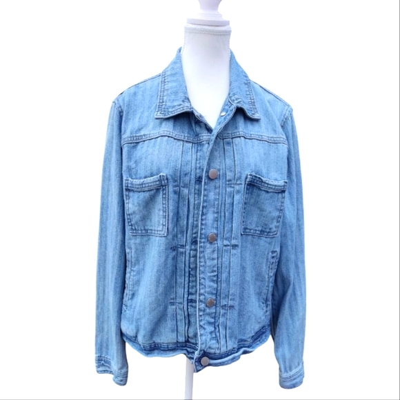Universal Thread Classic Blue Denim Jacket - Picture 1 of 9
